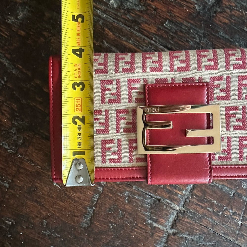 Fendi Vintage Wallet - Authentic - Picture 4 of 10